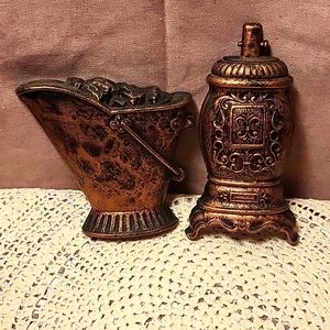 Vintage 1974 Dart Industries plastic wall decor set of 2